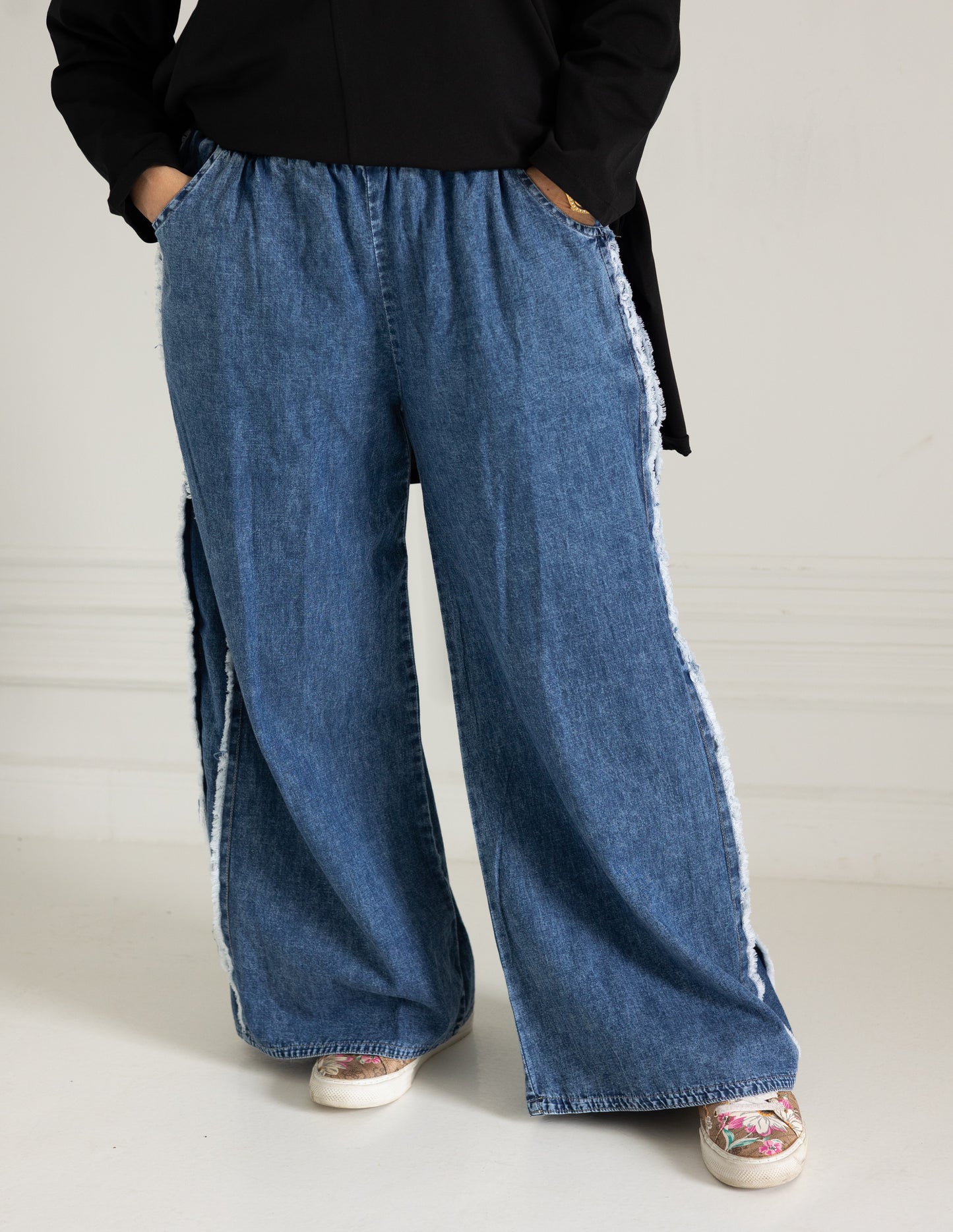 DENIM PANTS
