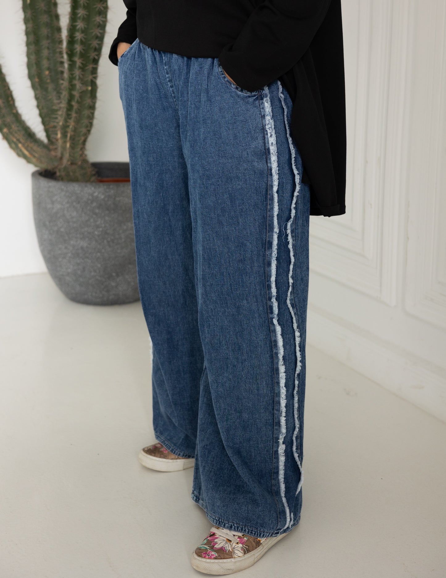 DENIM PANTS